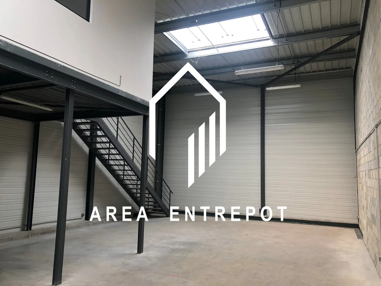 Flex in La Penne-sur-Huveaune for lease Building Photo- Image 1 of 7