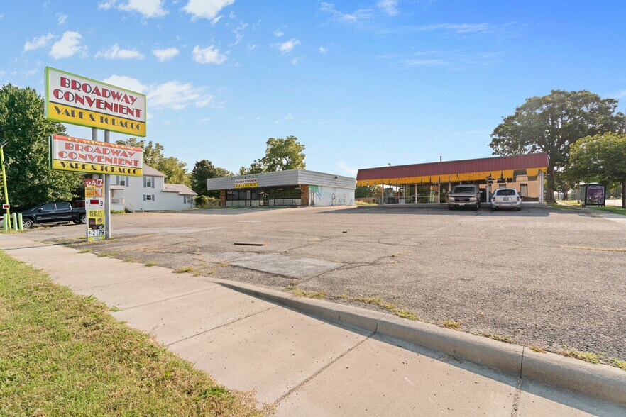 2006 N Broadway Ave, Springfield, MO for sale - Building Photo - Image 1 of 1