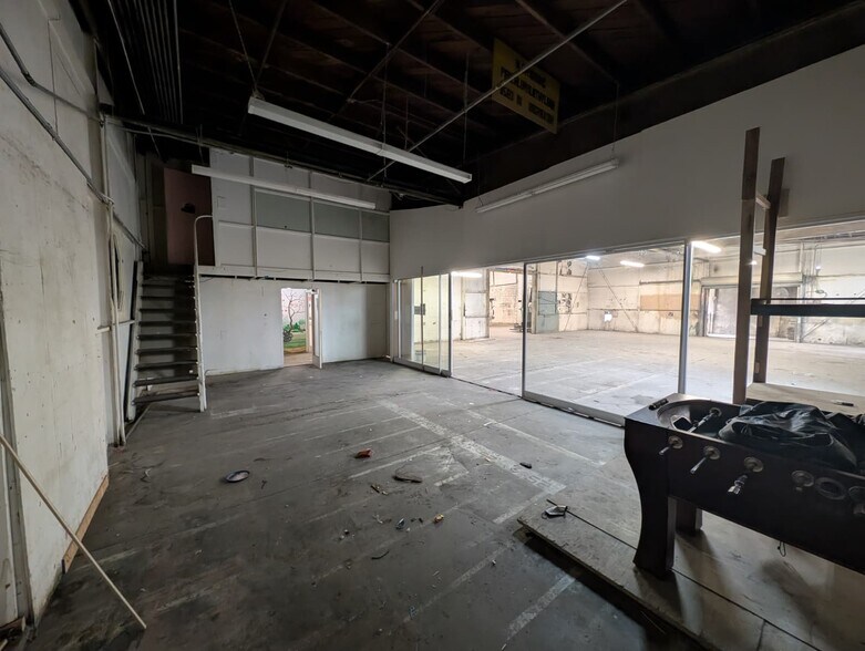2120 W 15th St, Long Beach, CA à louer - Photo du bâtiment - Image 2 de 8