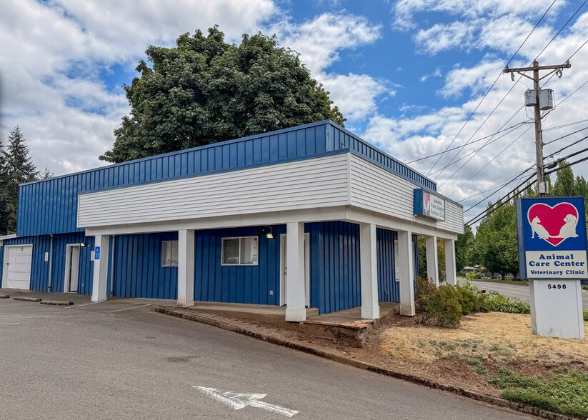 5498 Commercial St SE, Salem, OR à louer - Photo du bâtiment - Image 2 de 3