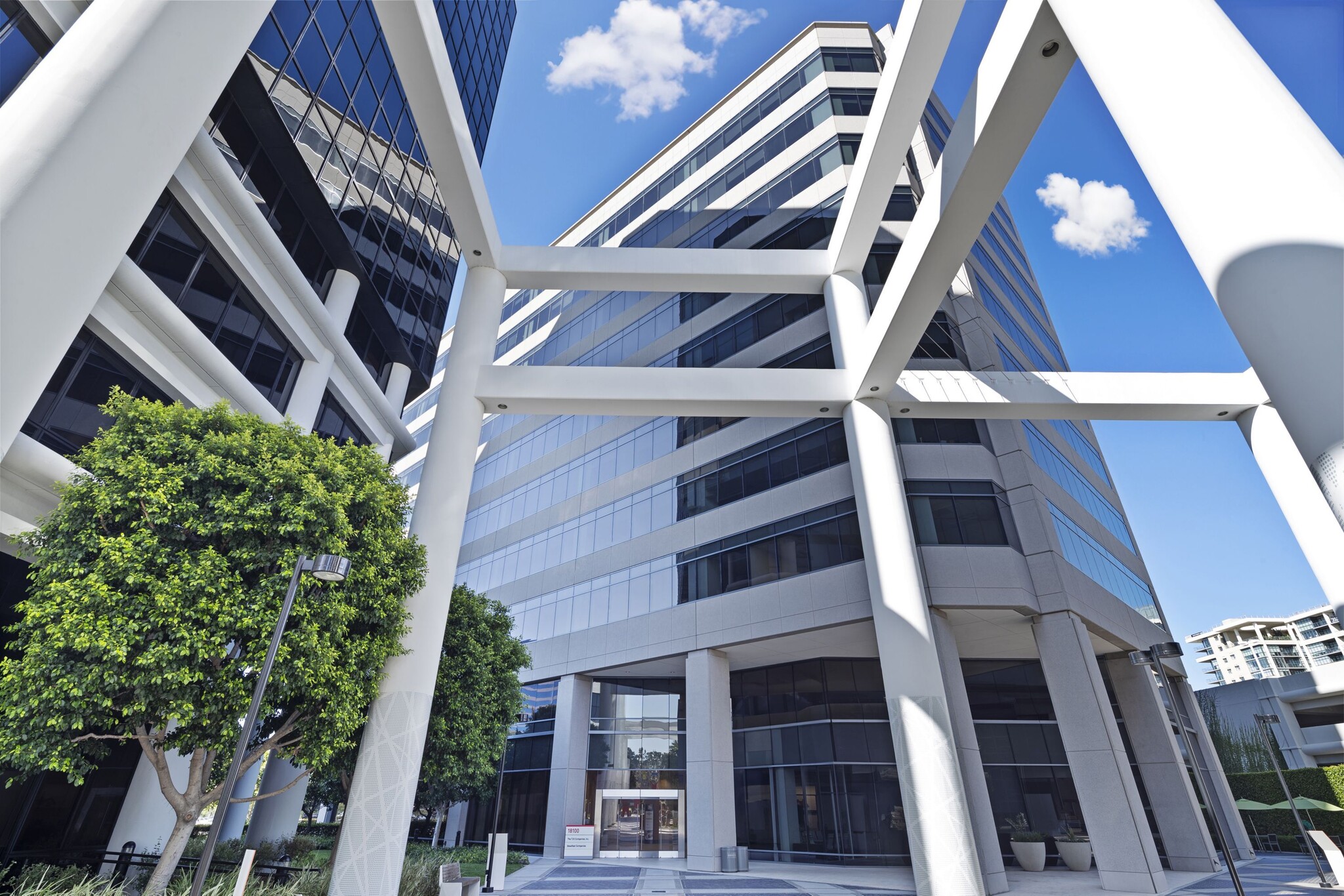 18100 Von Karman Ave, Irvine, CA for lease Building Photo- Image 1 of 13