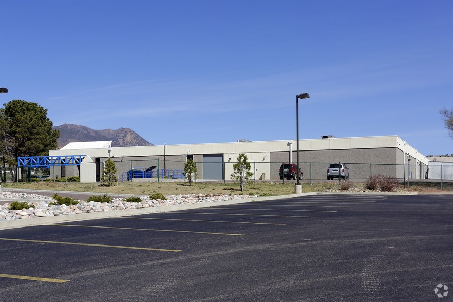 1490 Garden of the Gods Rd, Colorado Springs, CO for lease - Building Photo - Image 3 of 6