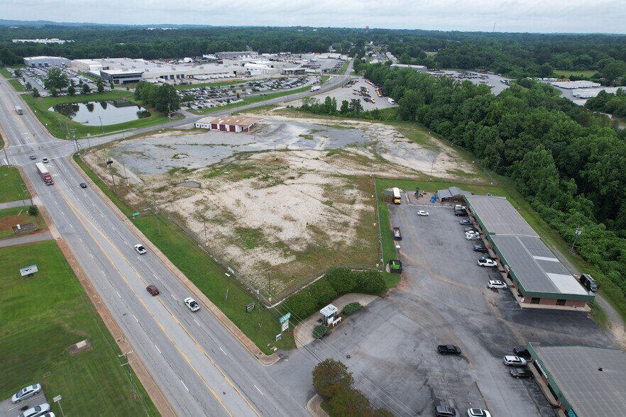 452 Hyatt St, Gaffney, SC à louer - Photo du bâtiment - Image 2 de 4