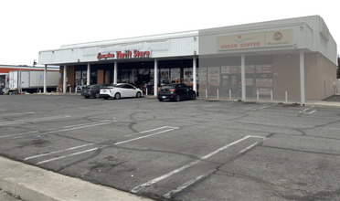 1090 E Main St, El Cajon, CA à louer Photo du bâtiment- Image 2 de 2