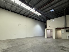 471-477 Tufnell Rd, Banyo for lease Interior Photo- Image 2 of 3