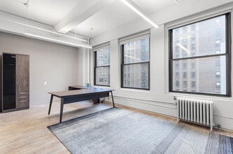 525 Seventh Ave, New York, NY for lease Interior Photo- Image 2 of 6