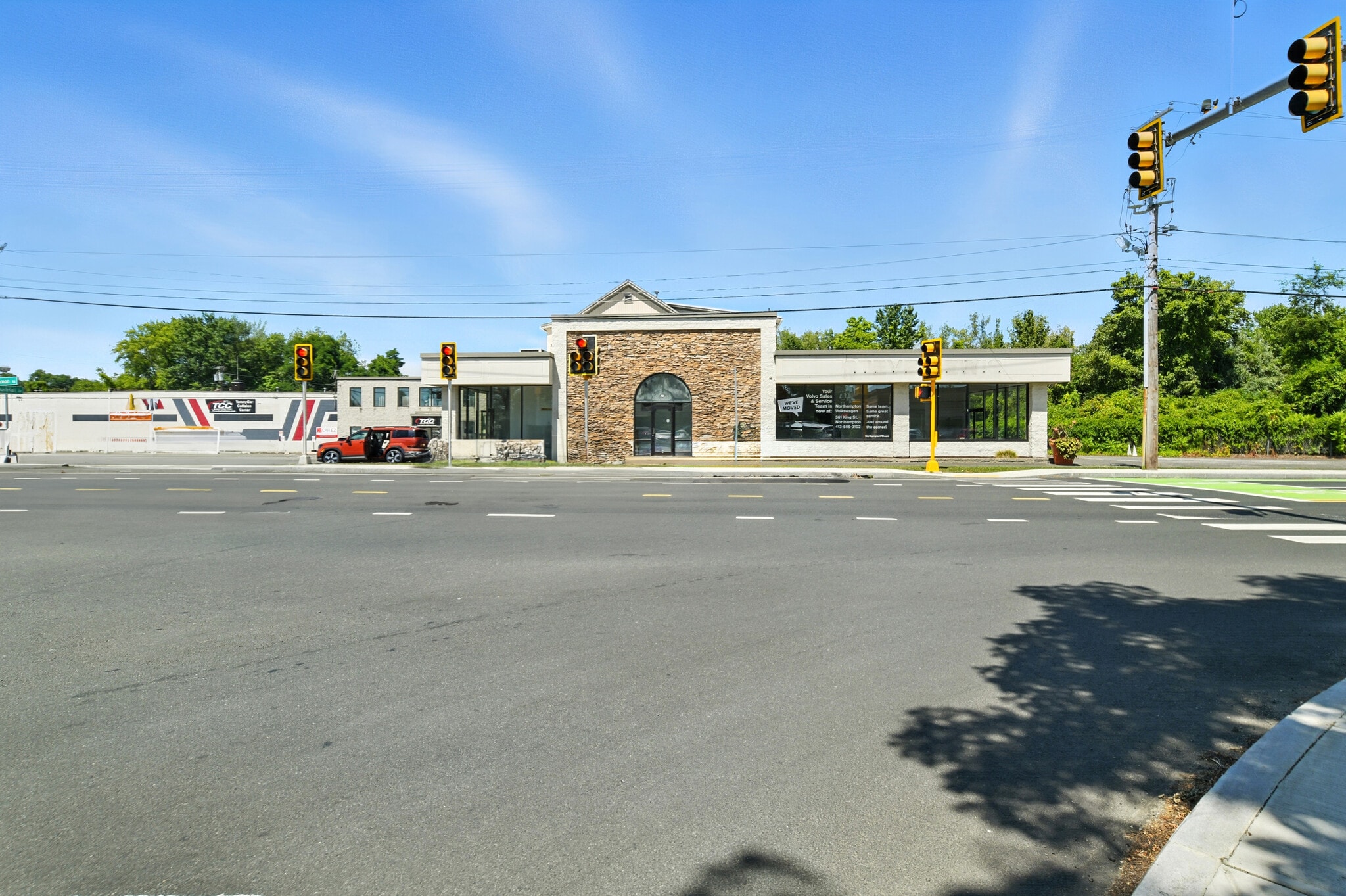 48 Damon Rd, Northampton, MA for lease Building Photo- Image 1 of 27