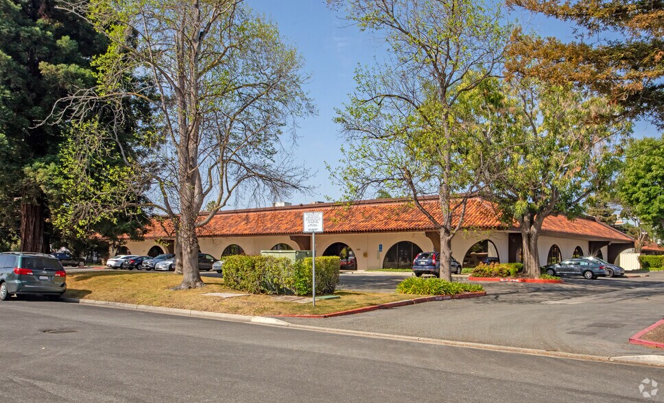 1287-1289 Anvilwood Ave, Sunnyvale, CA for lease - Building Photo - Image 2 of 5