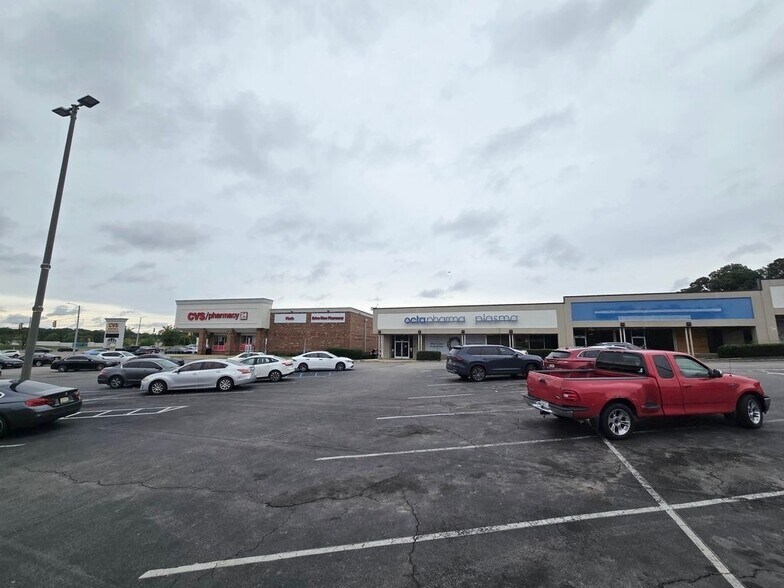 224-228 Gadsden Hwy, Birmingham, AL à louer - Photo du bâtiment - Image 2 de 5