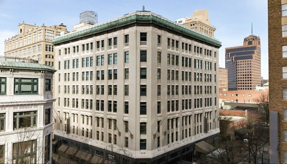 80 Monroe Ave, Memphis, TN for lease - Primary Photo - Image 1 of 20