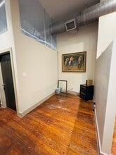 321 S Flores St, San Antonio, TX for lease Interior Photo- Image 2 of 16