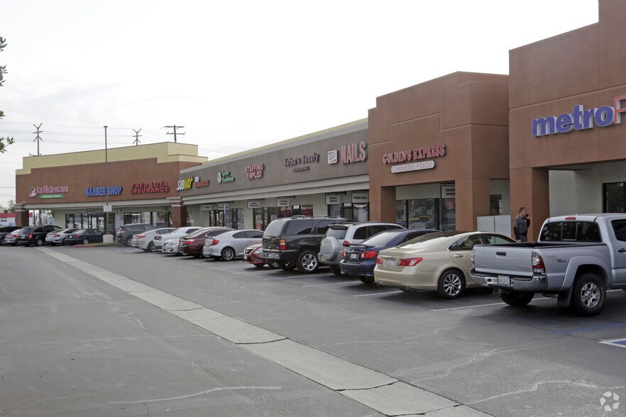 11660-11790 Firestone Blvd, Norwalk, CA à louer - Photo du bâtiment - Image 3 de 3