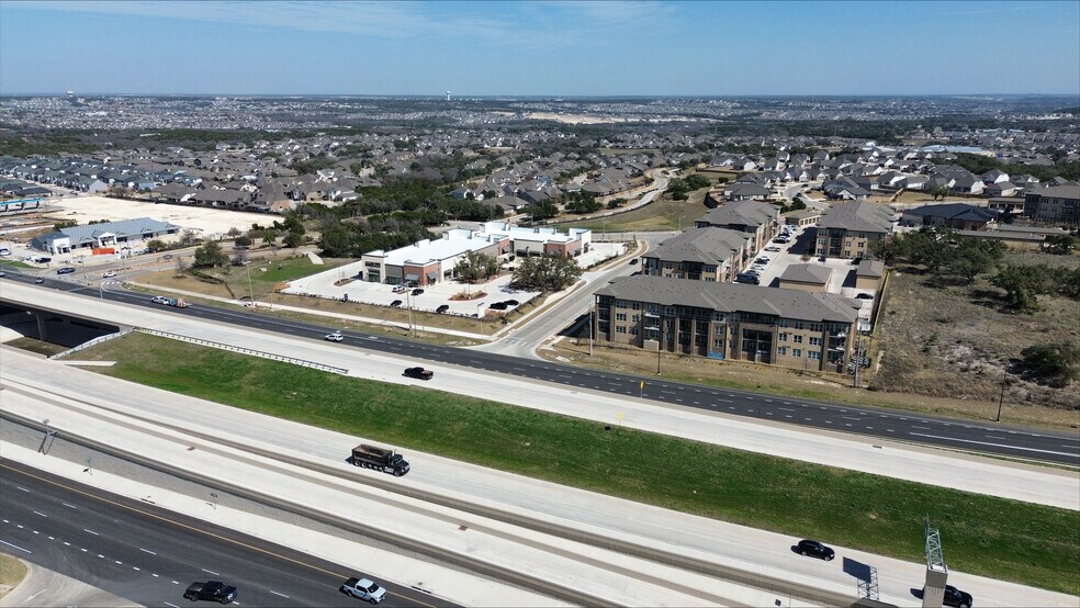 149 Bulbine Dr, Leander, TX à louer - Photo du bâtiment - Image 3 de 10