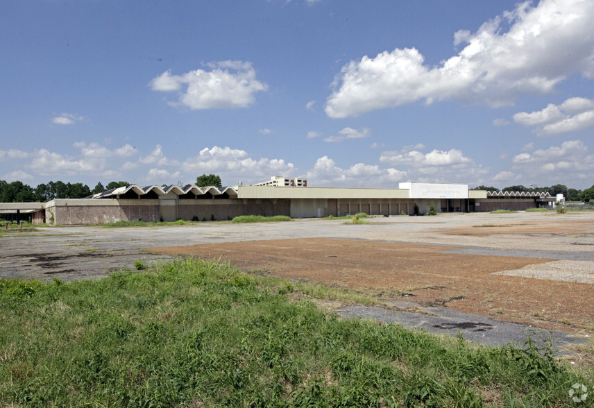 3120-3130 Lamar Ave, Memphis, TN à vendre - Photo principale - Image 1 de 4