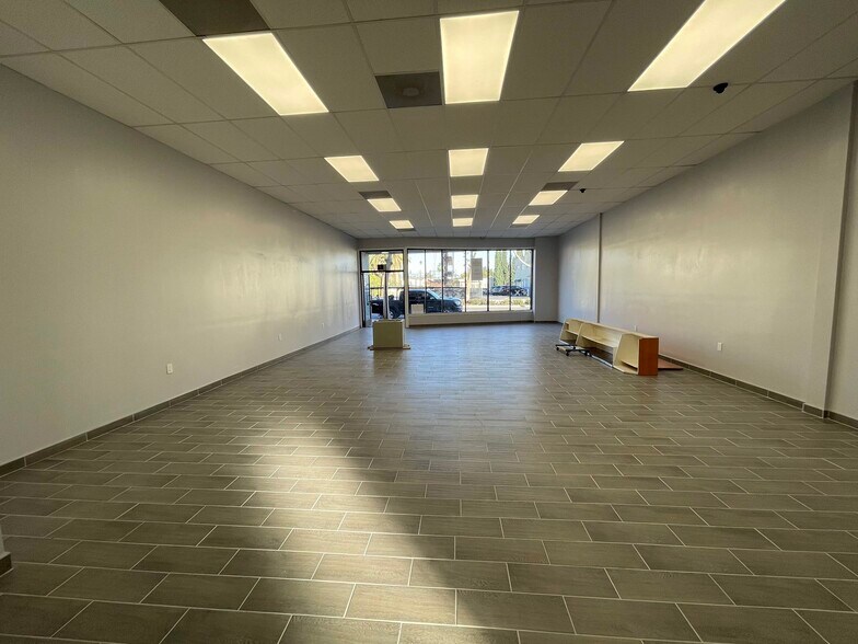 639 N Lake Ave, Pasadena, CA à louer - Photo du bâtiment - Image 3 de 12