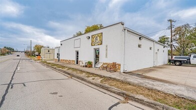 347-349 N Cherry Ln, Fort Worth, TX à louer Photo du bâtiment- Image 1 de 7