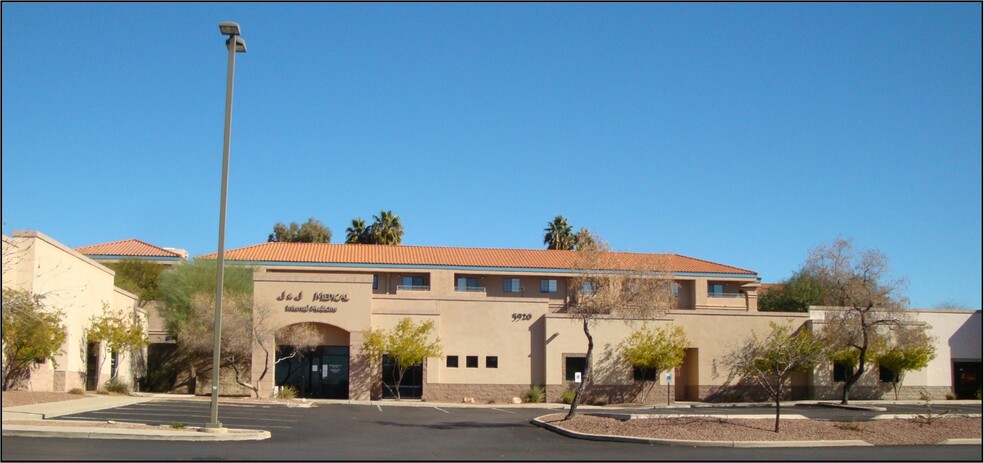 5920 N La Cholla Blvd, Tucson, AZ à louer - Photo du bâtiment - Image 1 de 4