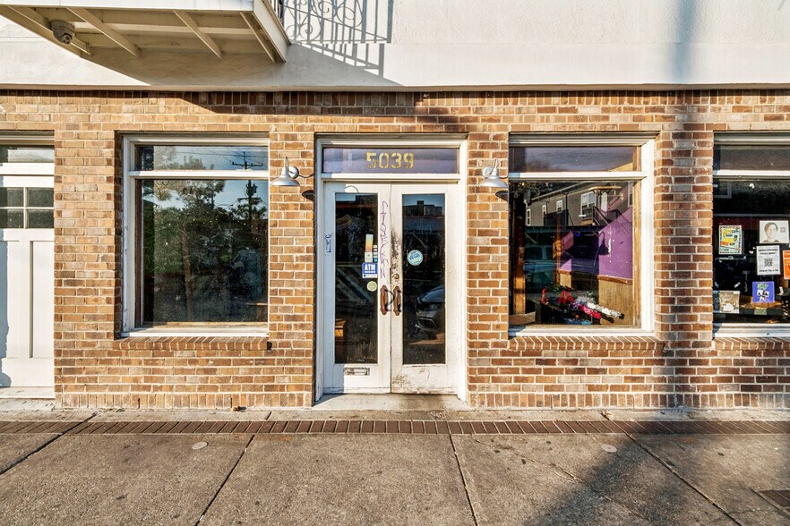 5033-5041 Freret St, New Orleans, LA à louer - Photo du bâtiment - Image 3 de 11