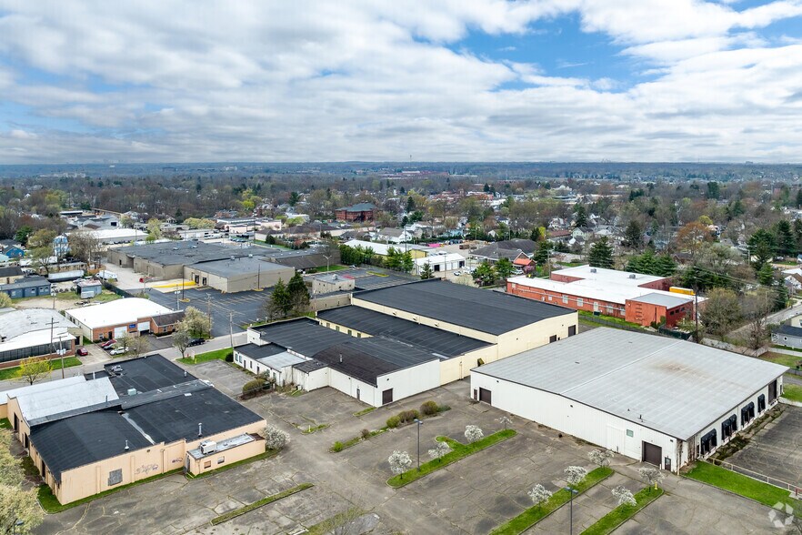 170-200 E Broadway Ave, Westerville, OH à louer - Photo du bâtiment - Image 2 de 14