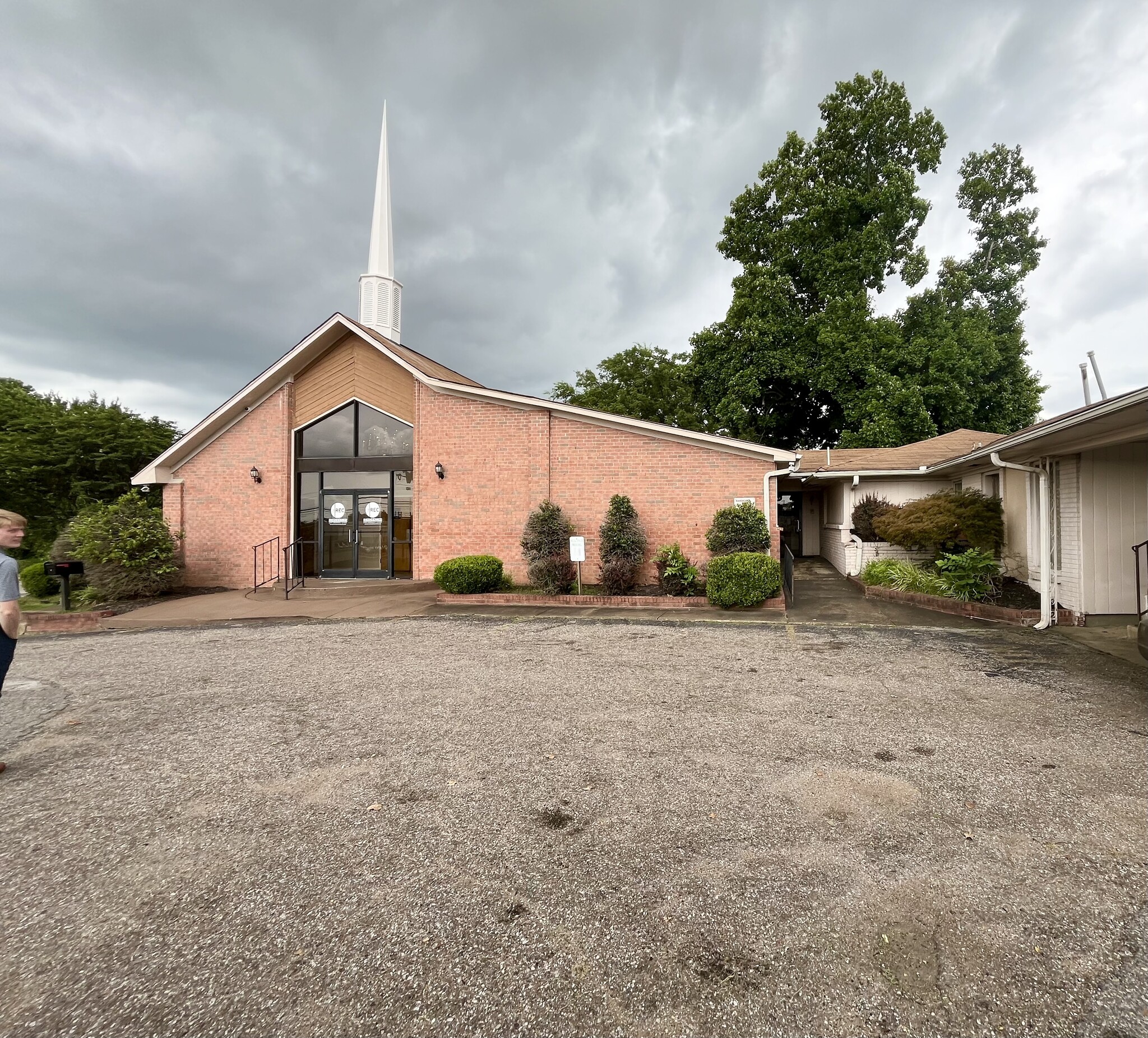 3747 Knight Arnold Rd, Memphis, TN for sale Primary Photo- Image 1 of 1