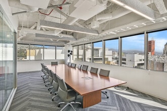 6922 Hollywood Blvd, Los Angeles, CA à louer Photo intérieure- Image 2 de 2