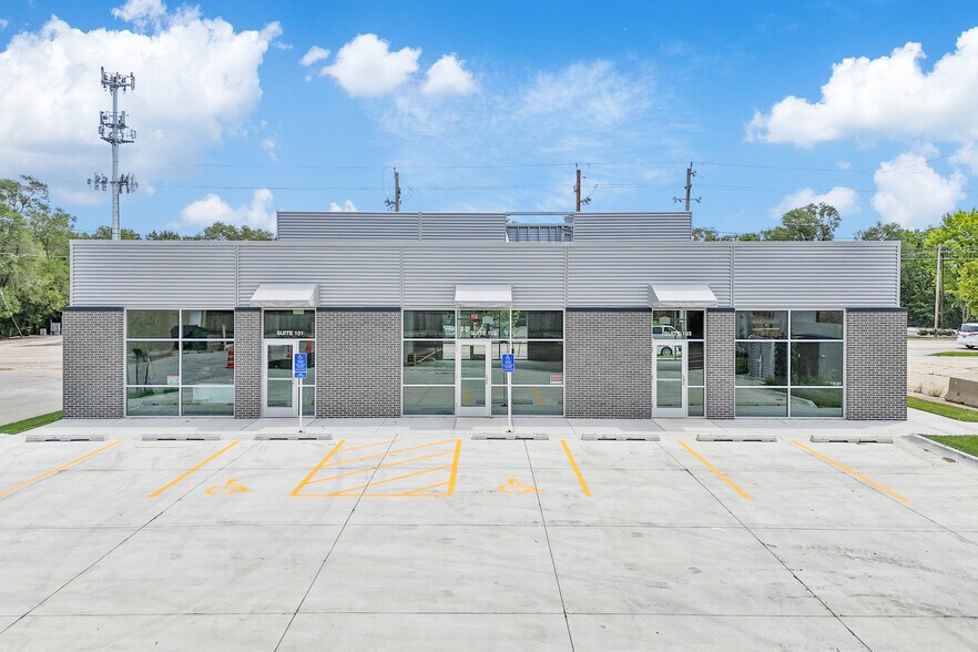 4814 SW 9th Street, Des Moines, IA à louer - Photo du bâtiment - Image 2 de 3