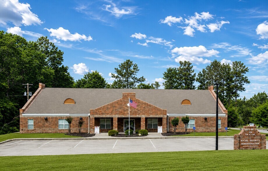 3210 Highway 15 N, Laurel, MS à vendre - Photo du bâtiment - Image 2 de 4