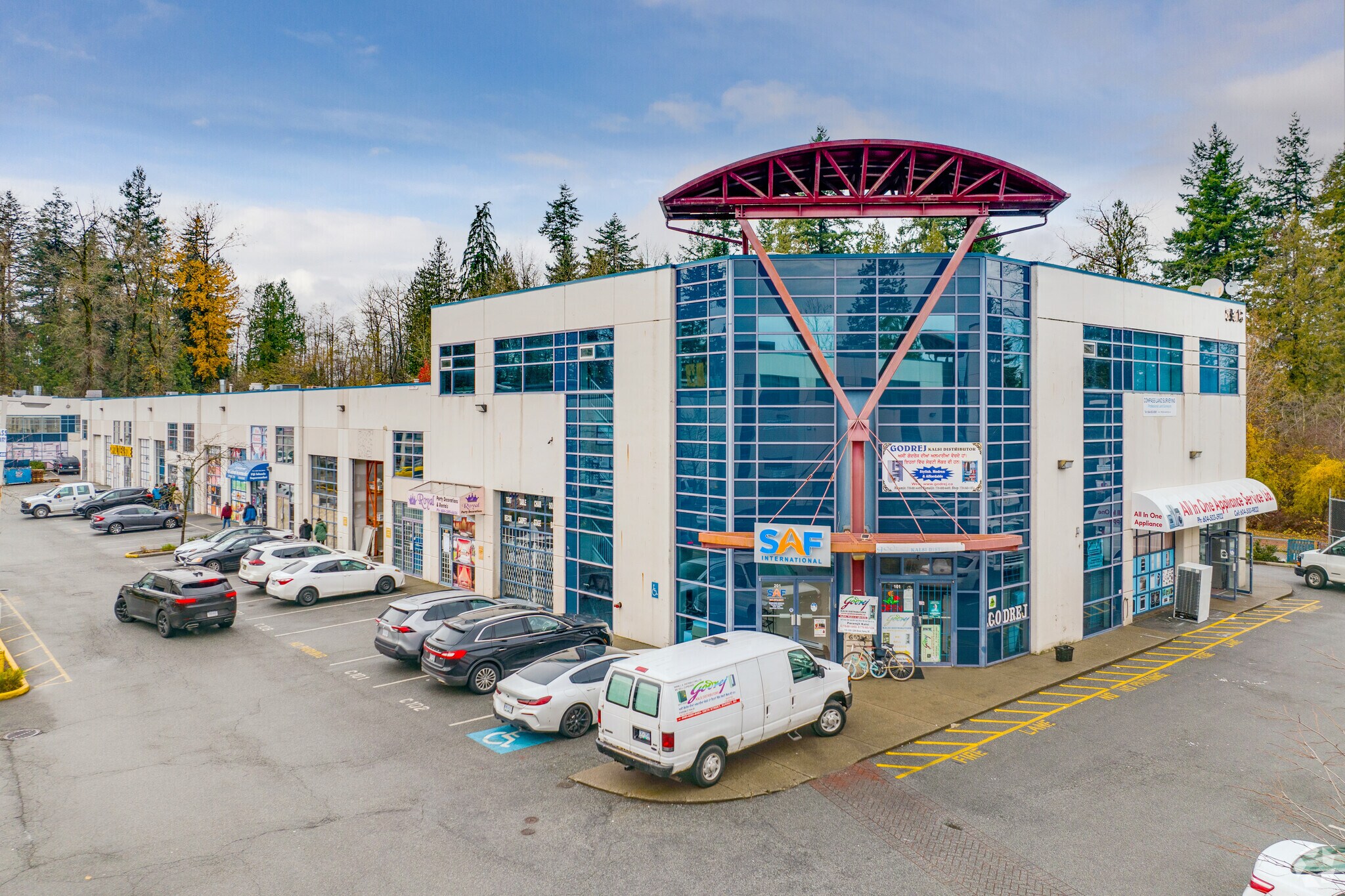 8381 128th St, Surrey, BC à vendre Photo principale- Image 1 de 1