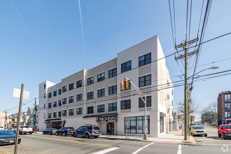 441-449 E 18th St, Paterson, NJ for sale - Primary Photo - Image 1 of 5