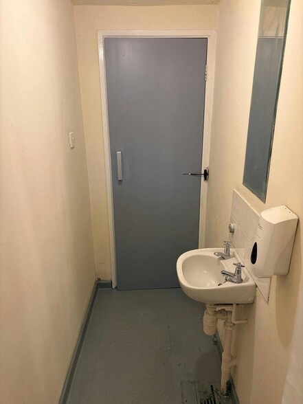 Kingsland Gran, Warrington à vendre - Photo du bâtiment - Image 3 de 14