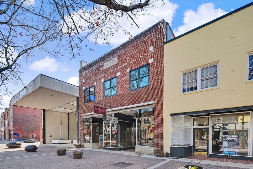 123-125 Hay St, Fayetteville, NC à vendre - Photo du bâtiment - Image 2 de 44