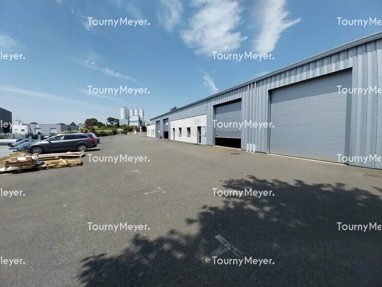 Flex dans Thouaré-sur-Loire à louer - Photo du bâtiment - Image 1 de 7