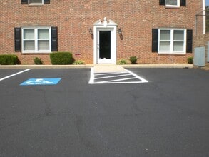 4010 E North St, Greenville, SC for lease Building Photo- Image 1 of 23