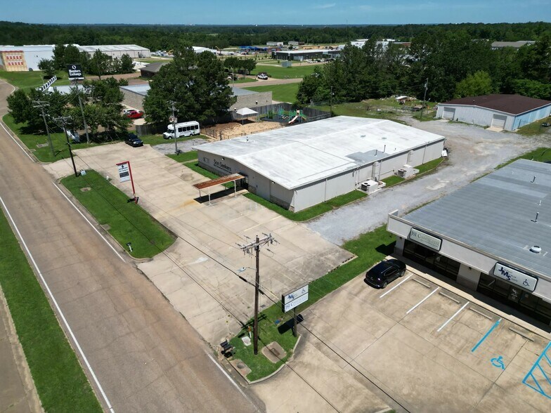 5002 Highway 80 E, Pearl, MS à louer - Photo du bâtiment - Image 1 de 11
