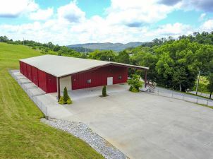 725 W Highway 25 70, Dandridge, TN à louer - Photo principale - Image 1 de 32