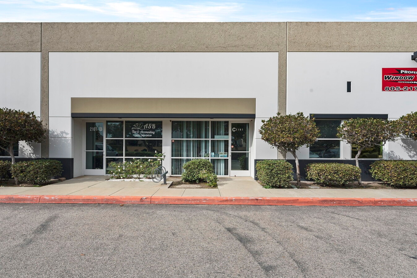 2101 S Rose Ave, Oxnard, CA 93033 - Unit C - - Interior Photo - Image 1 of 10