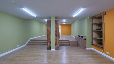 6-6A Bulwark, Brecon for lease Interior Photo- Image 2 of 7