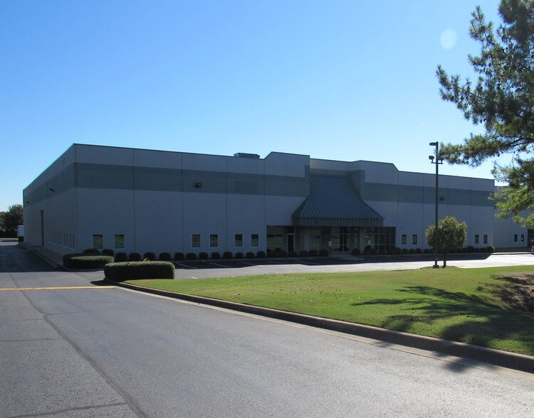 2775 Wall Triana Hwy, Huntsville, AL à louer - Photo du bâtiment - Image 3 de 5