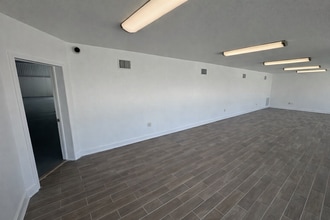 2621 Skyview Dr, Lakeland, FL for lease Interior Photo- Image 2 of 7