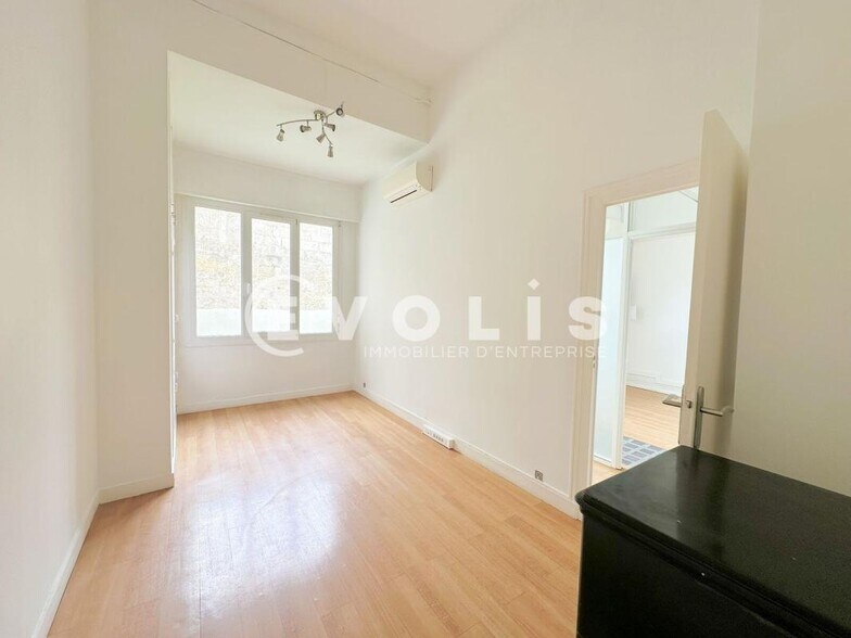 73 Quai Des Chartrons, Bordeaux for lease - Interior Photo - Image 2 of 7