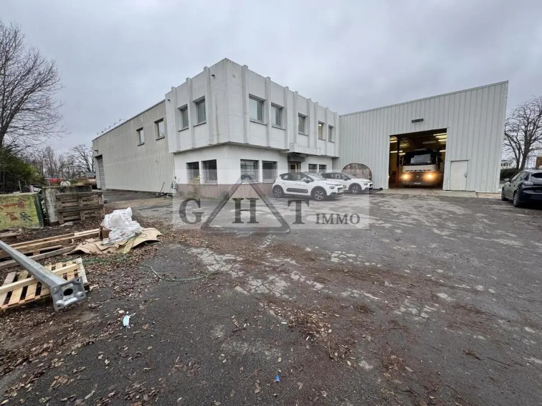Industrial in Valenton for lease Primary Photo- Image 1 of 5