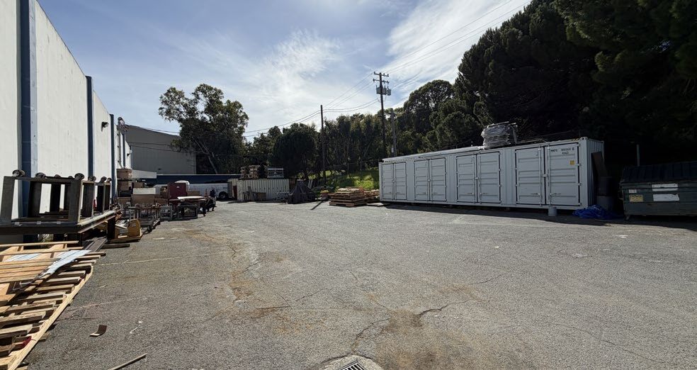 200 Industrial Way, Brisbane, CA à louer Photo du bâtiment- Image 1 de 5