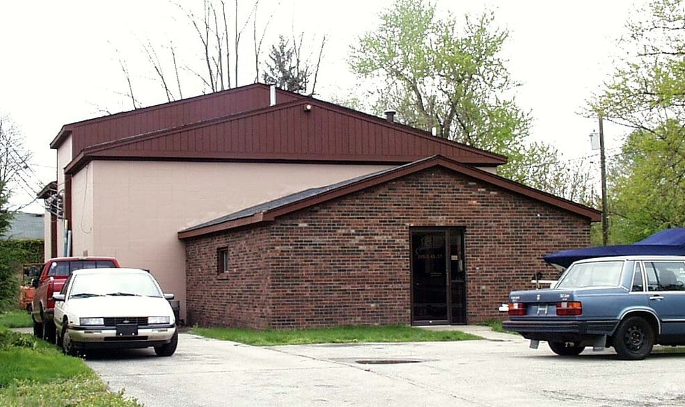 2115 E 45th St, Indianapolis, IN à vendre - Photo du bâtiment - Image 2 de 9