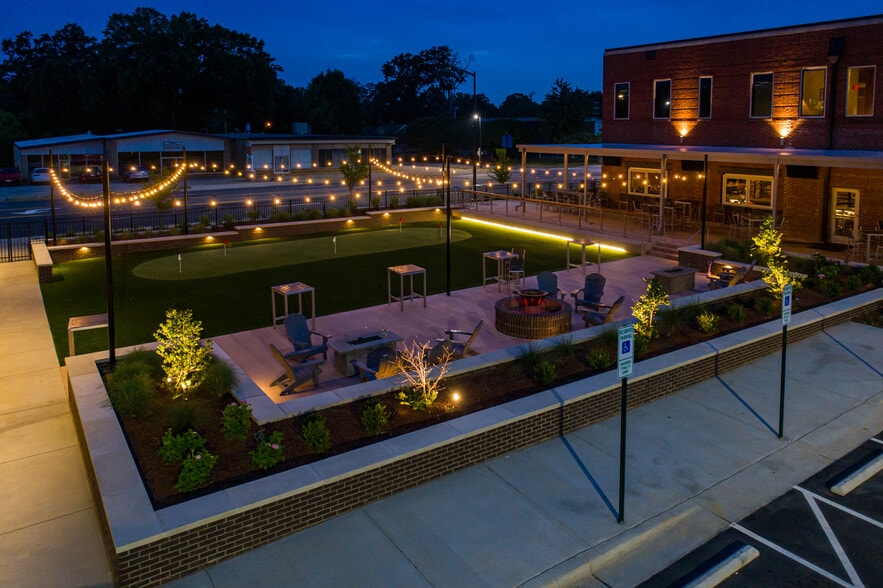 502 Cherry Rd, Rock Hill, SC for lease - Building Photo - Image 2 of 3