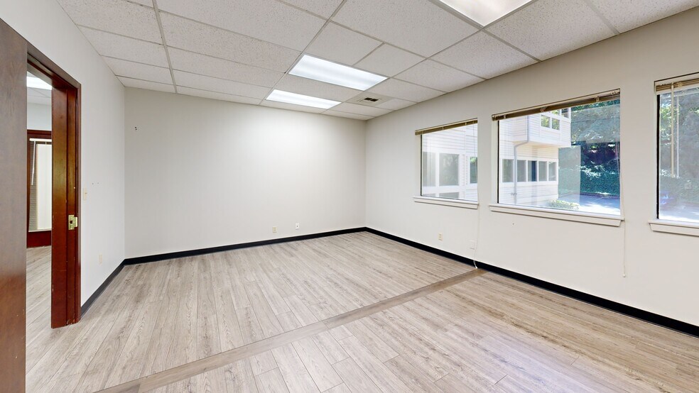 31919 1st Ave S, Federal Way, WA à louer - Numérisation 3D de Matterport - Image 2 de 10