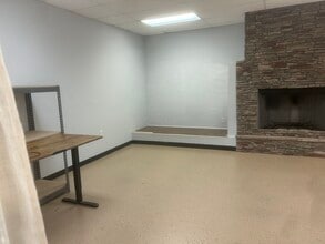 6137 Denver Industrial Park Rd, Denver, NC à louer Photo intérieure- Image 2 de 4