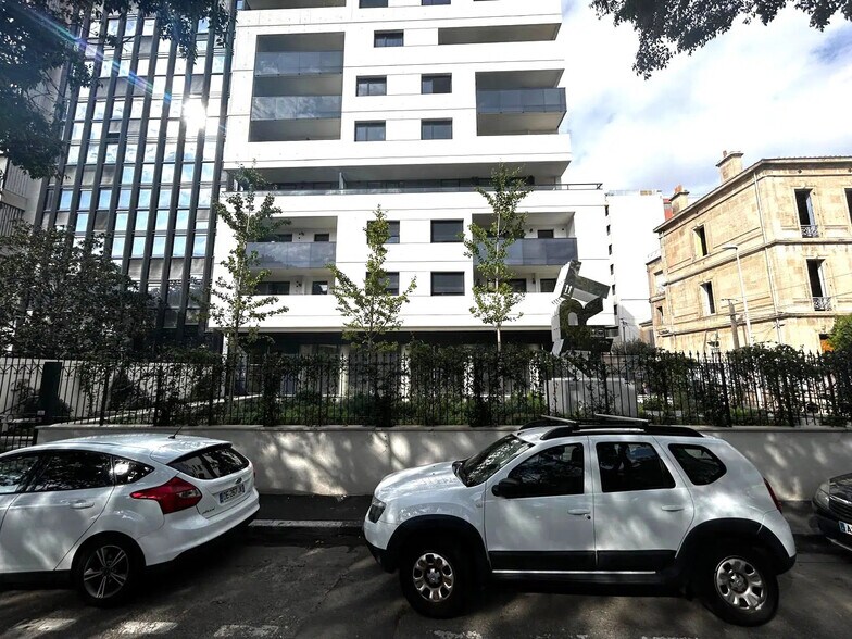 344 Avenue Du Prado, Marseille à louer - Photo du bâtiment - Image 2 de 6