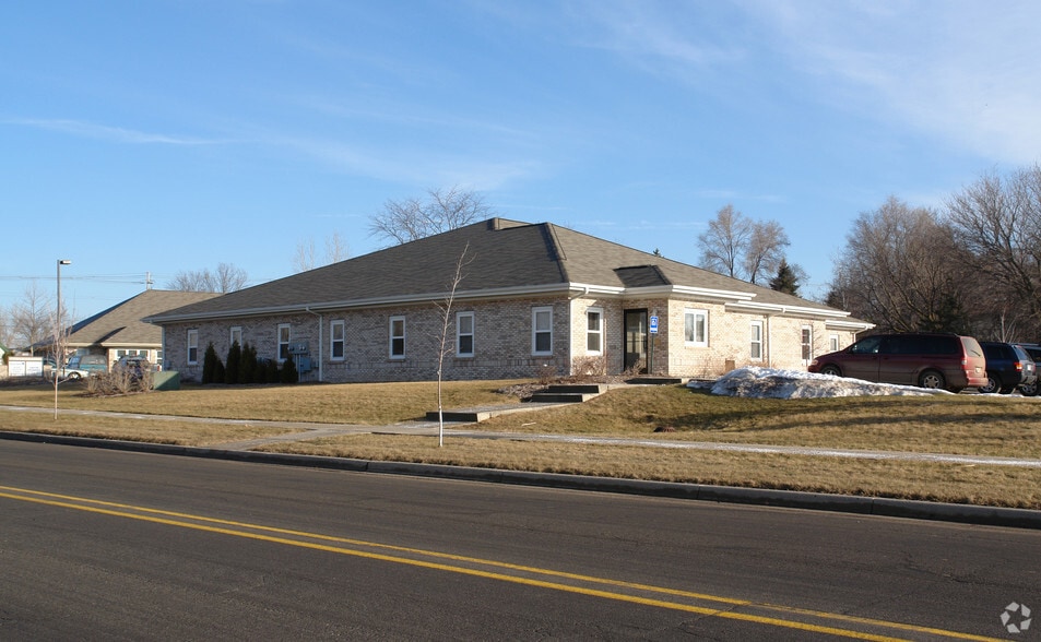 865 S Cedar St, Mason, MI for sale - Primary Photo - Image 1 of 3