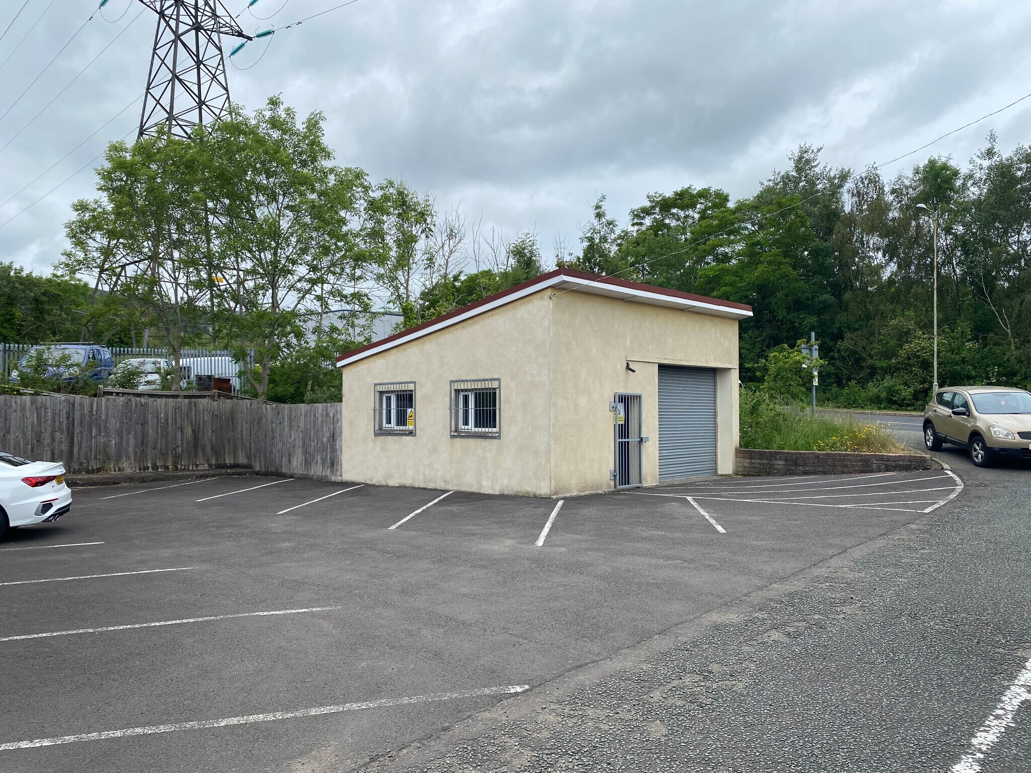 25 Springvale Industrial Estate, Cwmbran à louer Photo principale- Image 1 de 2