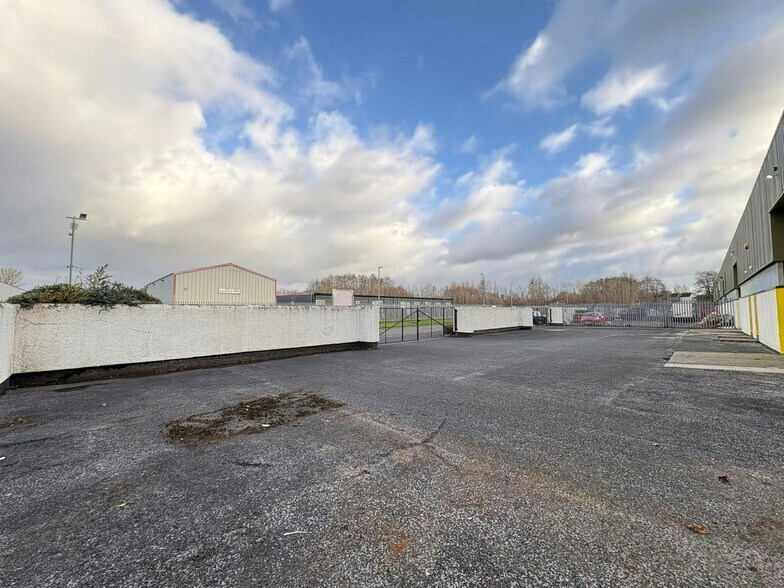 5-10 Arkwright Way, Irvine à louer - Photo du bâtiment - Image 3 de 10